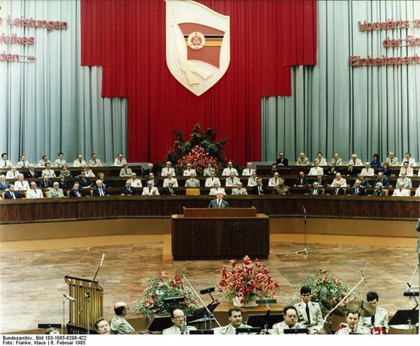 stasi-sed-ddr-angela-merkel-im-erika